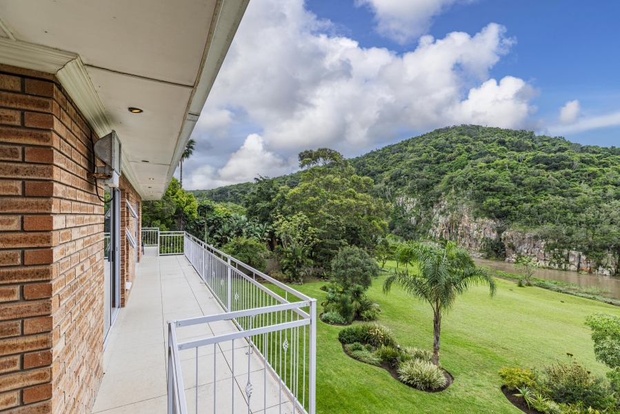 6 Bedroom Property for Sale in Dorchester Heights Eastern Cape